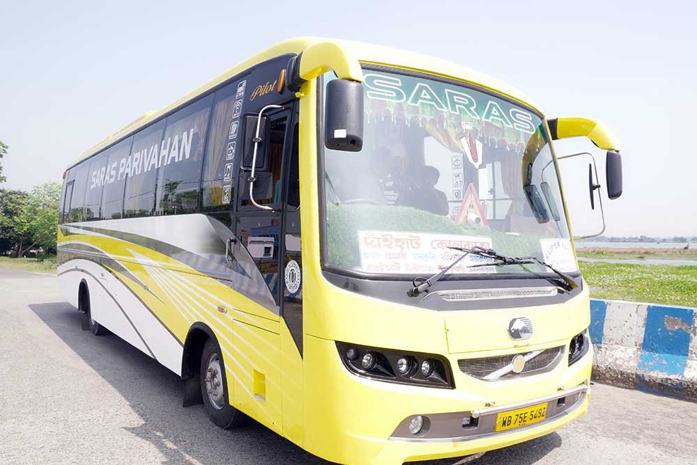 Saras Parivahan bus